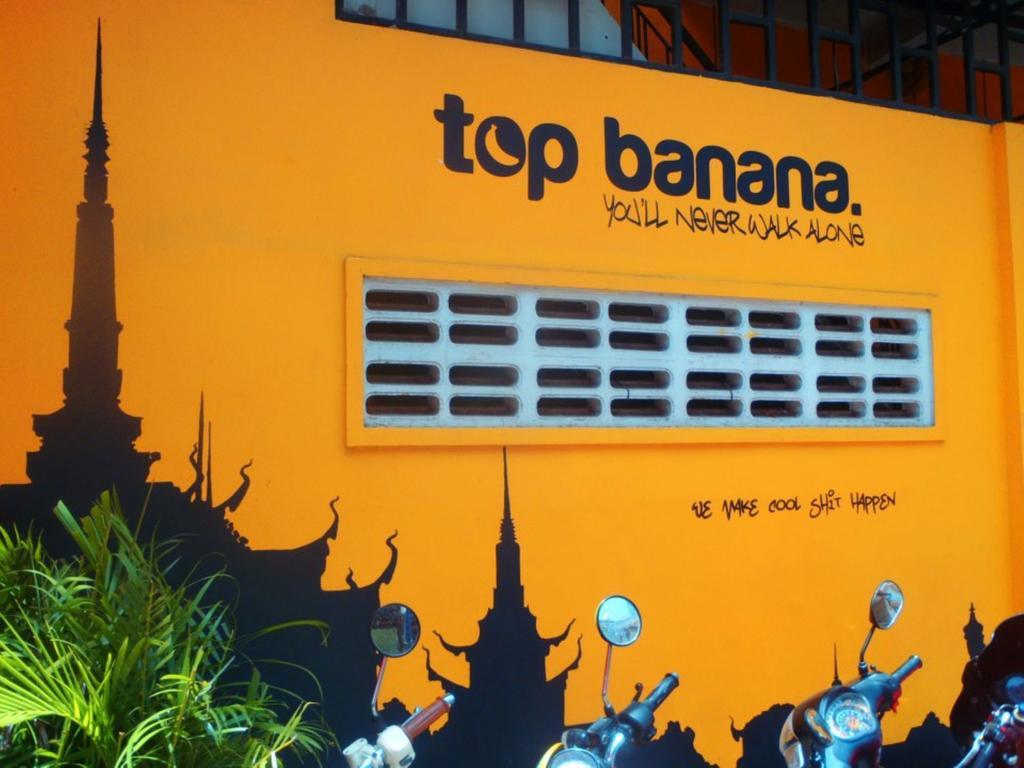 Top Banana Guesthouse & Rooftop Bar Phnom Penh Exterior foto